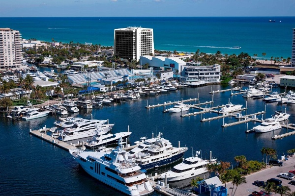 Courtyard by Marriott Fort Lauderdale Beach image 2